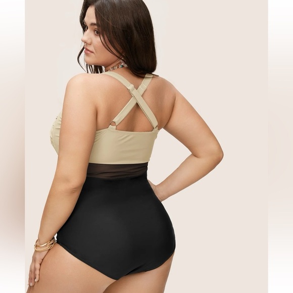 BloomChic Plus Size 2XL Contrast Twist Front Skinny One Piece Swimsuit us18-20 - Picture 2 of 6